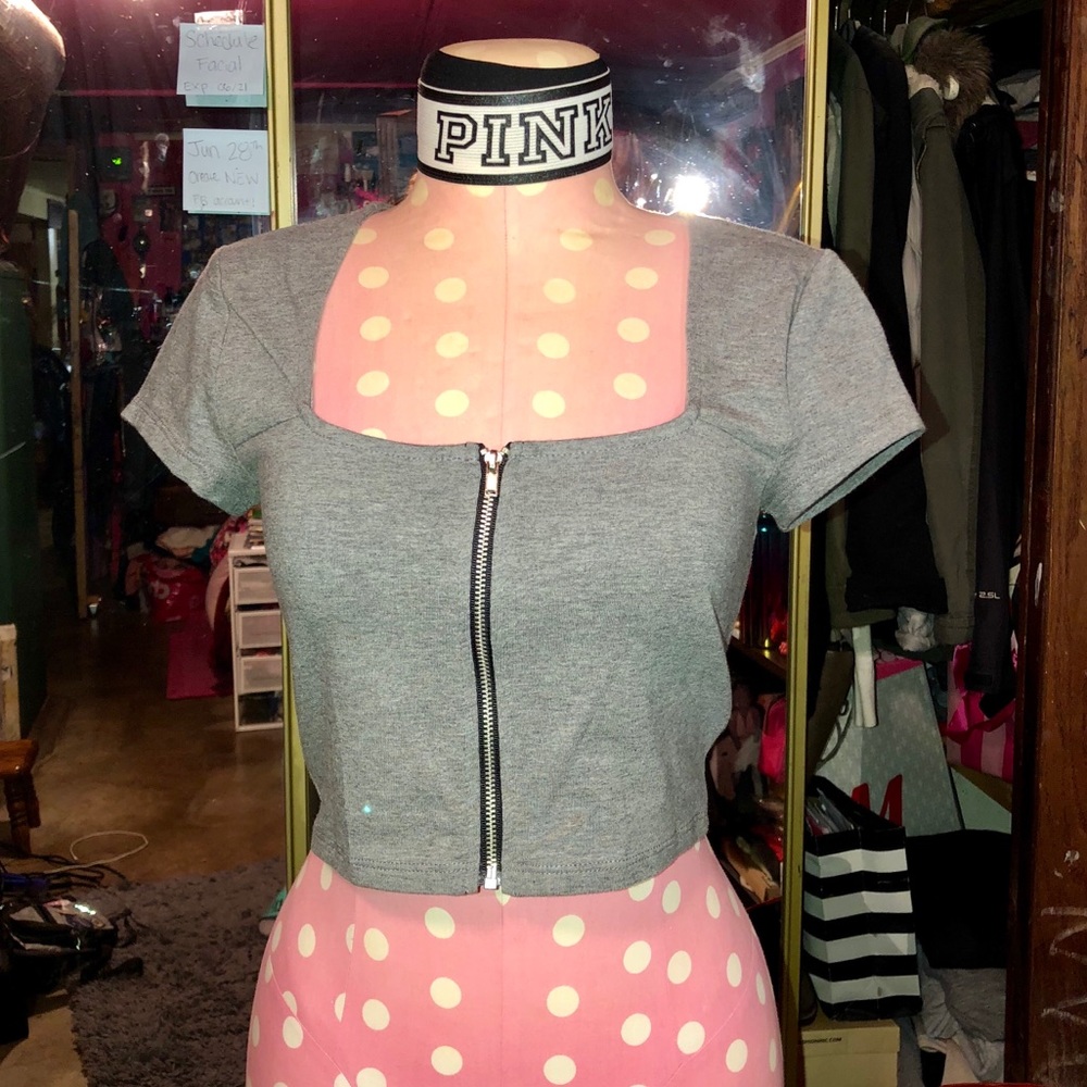 Crop top